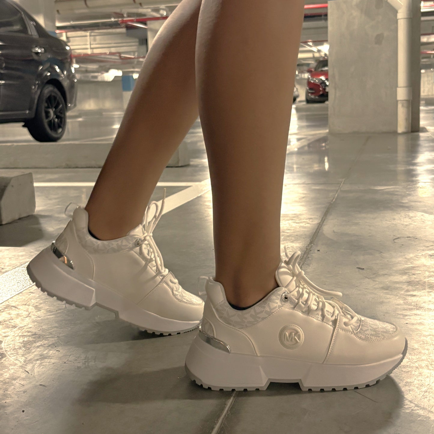 Zapatillas MICHAEL KORS para damas COSMO DADDY - WHITE -SILVER